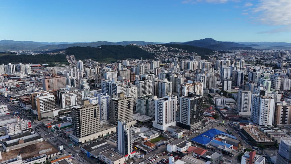 Obra Estrutural de Macrodrenagem em São José Modifica Tráfego na Presidente Kennedy por 20 Dias
