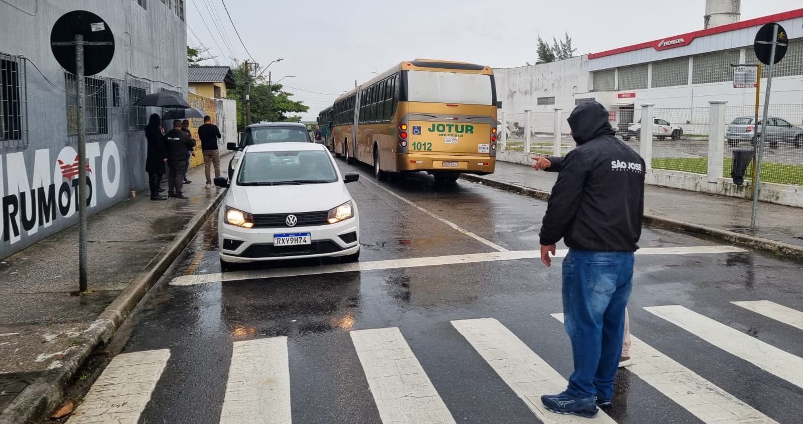 São José realiza testes de trânsito na Avenida Presidente Kennedy para obra de macrodrenagem