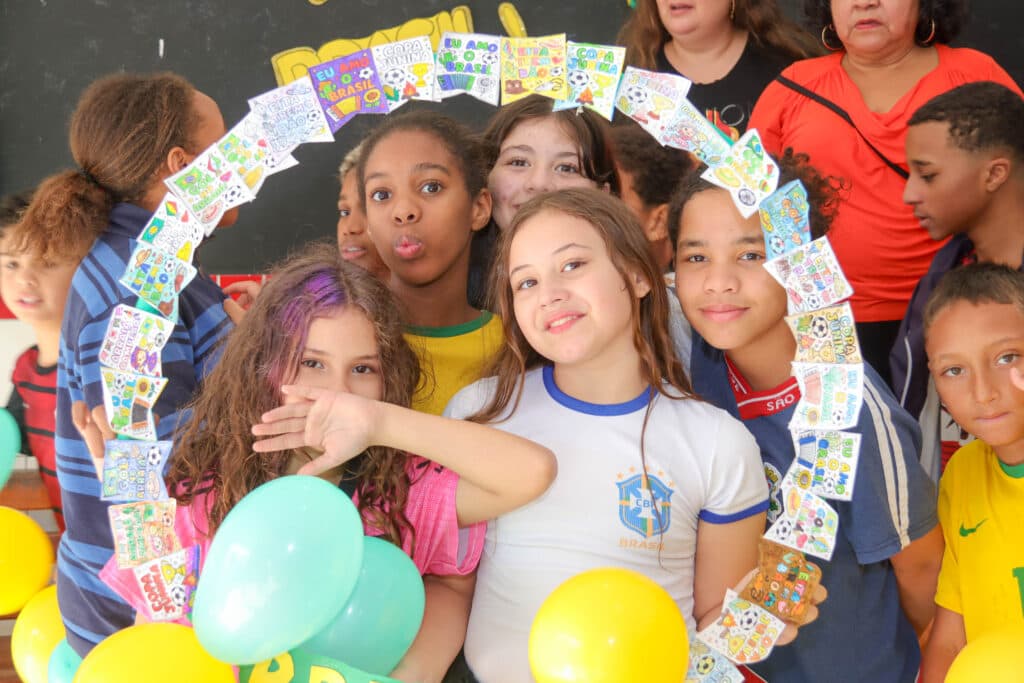 Escola em São José Celebra Copa do Mundo com Atividades Educacionais e Integração