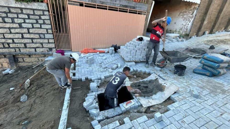 Rua Theodoro Francisco dos Santos na Fazenda Santo Antônio ganha nova estrutura contra alagamentos