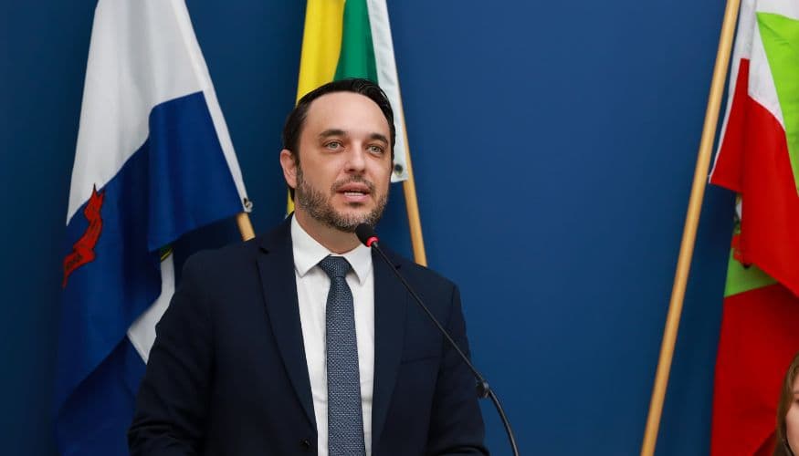 OAB/SC debate reforma do STF e Judiciário catarinense em encontro em São José