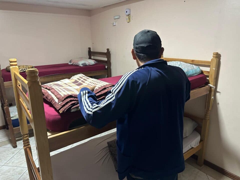 Casa Rosa: Refúgio e Recomeço para Pessoas em Situação de Rua em São José