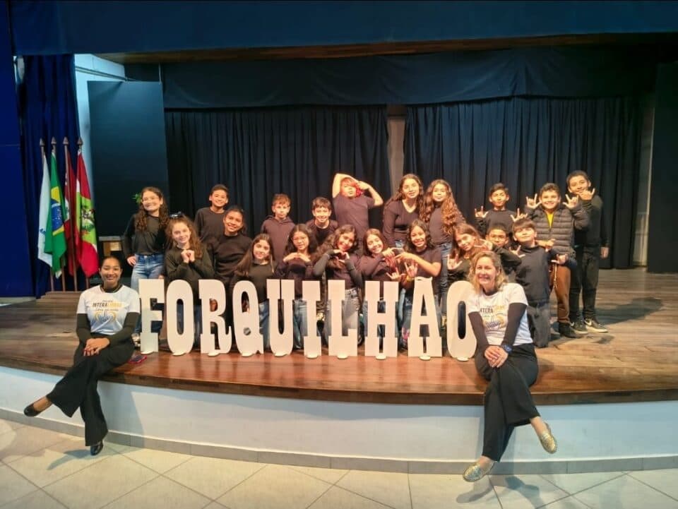Projeto Inclusivo: Alunos de São José Aprendem Libras no CEM Forquilhão