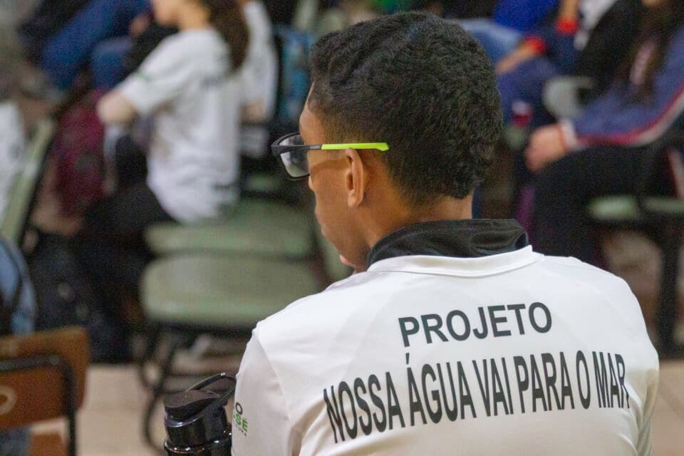 Feira de Ciências reúne estudantes para troca de experiências sobre preservação da água em São José