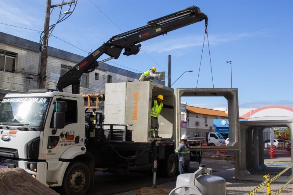 Macrodrenagem avança em Campinas com instalação das primeiras galerias de concreto