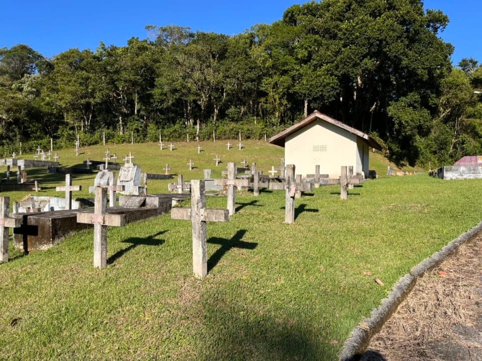 Prefeitura interdita três estabelecimentos funerários e abre credenciamento para novas empresas em São José