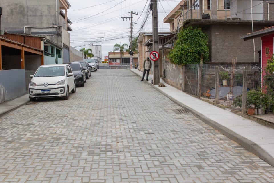 Obras de revitalização das ruas 263, 264 e 265 são concluídas no bairro Areias