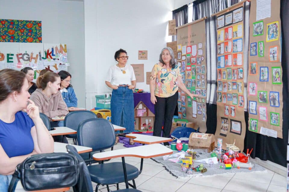 Professoras de São José Compartilham Estratégias Inovadoras para Alfabetização Infantil